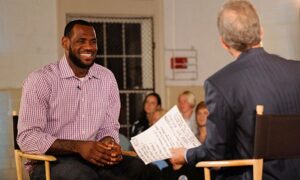 LeBron James anunció su decisión de sumarse al Miami Heat en la noche del 8 de julio del 2010 (FOTOGRAFIA gentileza Hot Hot Hoops).