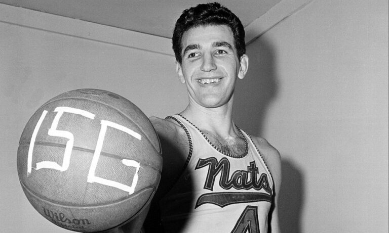 Dolph Schayes fue uno de los líderes del primer título de los 76ers (FOTOGRAFÍA gentileza ESPN).