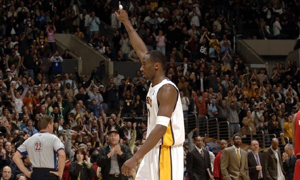 Kobe Bryant encajó 81 puntos frente a los Raptors en 2006, la segunda máxima producción de la historia (FOTOGRAFÍA gentileza Diario Marca).
