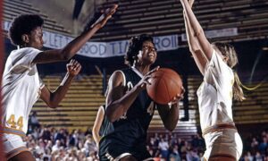 Lusia Harris no aceptó el ofrecimiento del Jazz, pero fue la primera mujer en ser elegida en el Draft (FOTOGRAFÍA gentileza NBC).