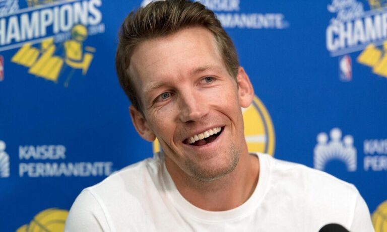 Mike Dunleavy Jr., feliz tras el campeonato de los Warriors en 2022 | FOTOGRAFÍA gentileza San Francisco Chronicle.