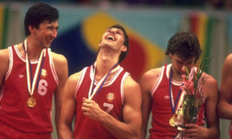 La URSS ganó la medalla de oro en Seúl 1988. La última en hacerla antes del Dream Team.